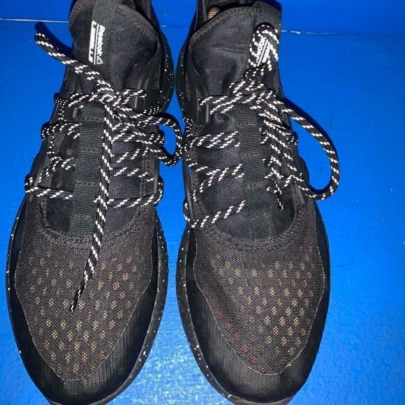 Reebok Lesmills NA Size 9.5 Fashion sneakers - Picture 4 of 8